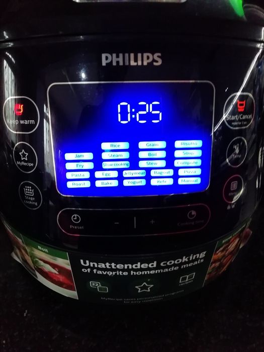 Мултикукър Philips HD4749/70, 1070 W, 5 л, Функция Slow-Cooker+ПОДАРЪК
