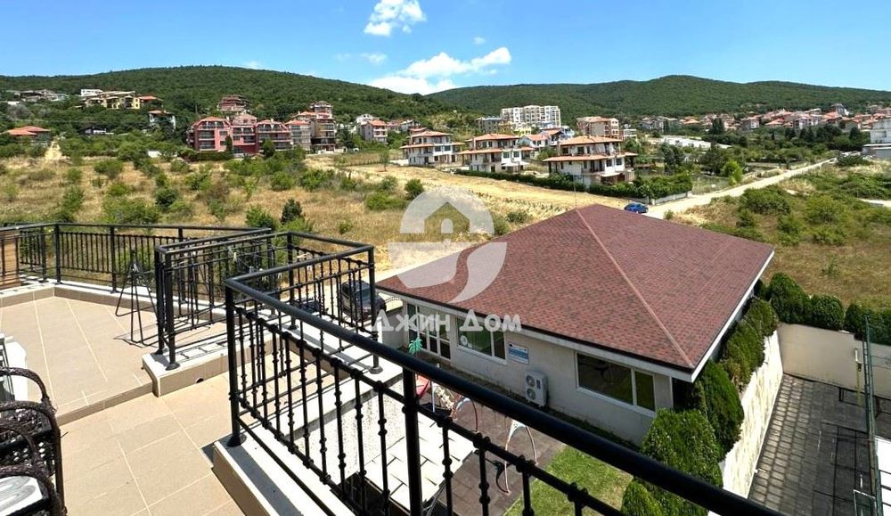 Продава се Двустаен апартамент в Свети Влас - 68 кв.м за 1192 €/кв.м - Снимка #8