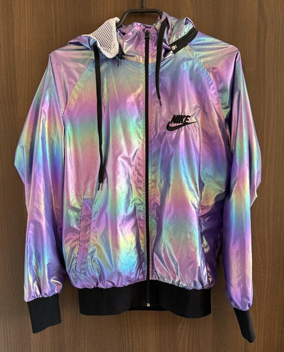 Дамско / детско шушляково яке Nike