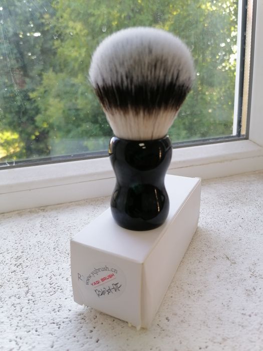 Pamatuf sintetic Yaqi Emerald 26 mm