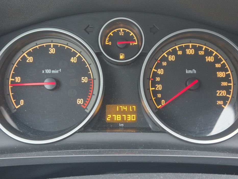 Opel Zafira 1.7 diesel / 7 Locuri / 2011 / EURO 5