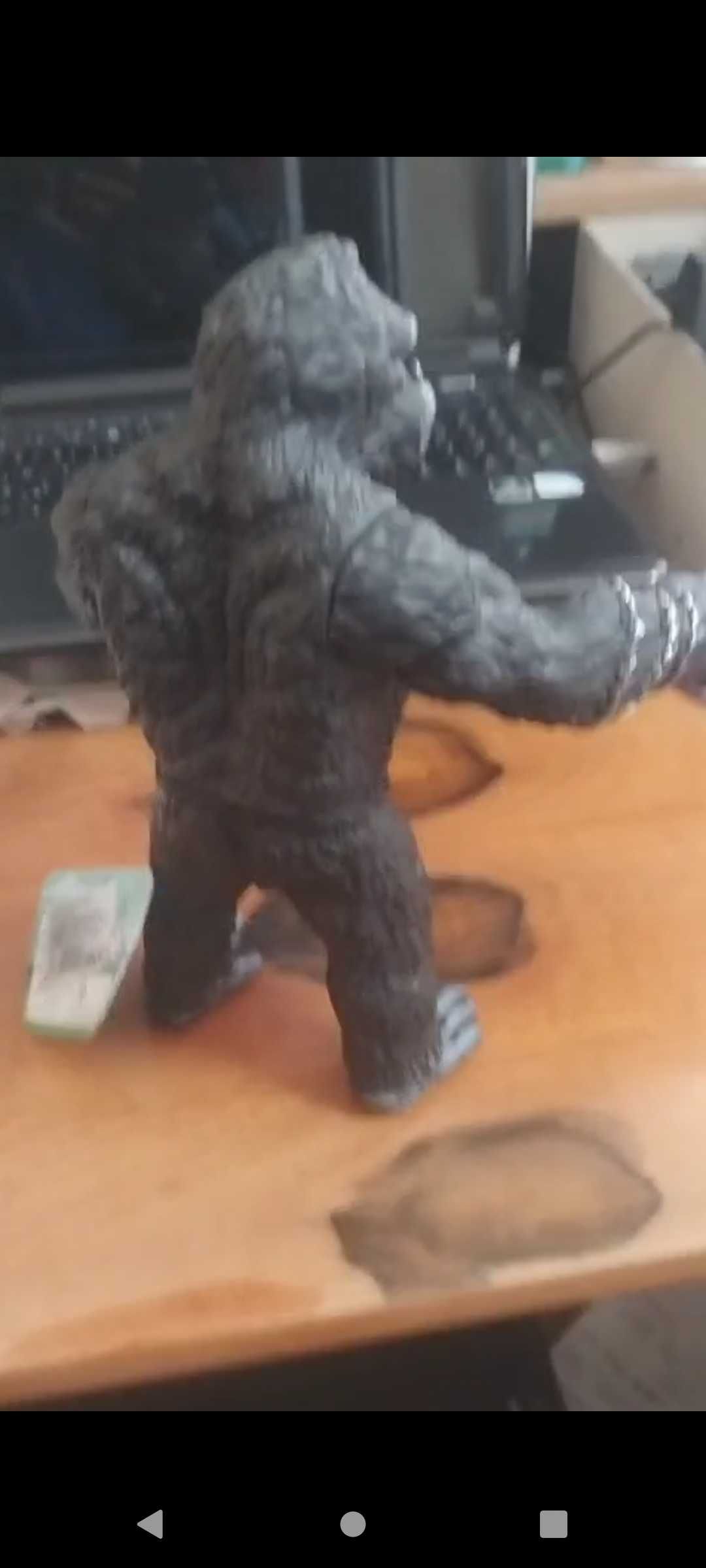 Gorila King Kong cu articulatii