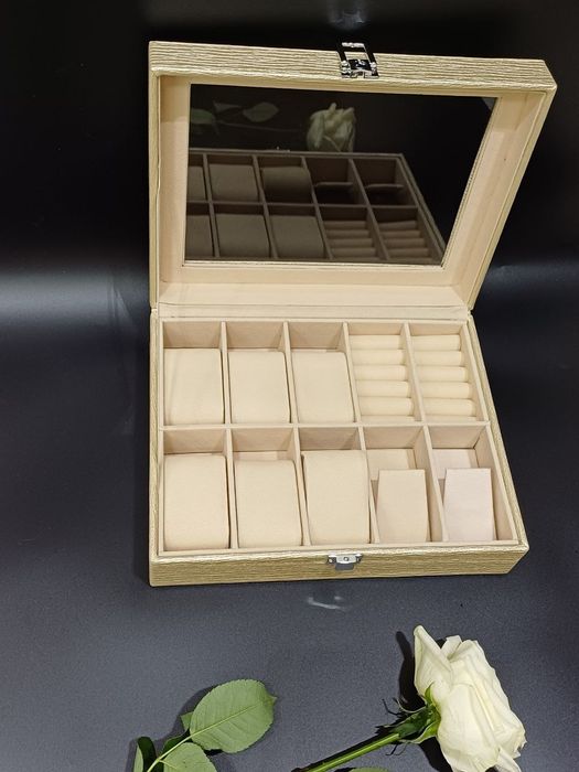 Шкатулка для украшений и часов