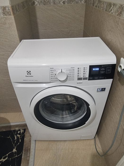 Продам стиральную машинку Electrolux