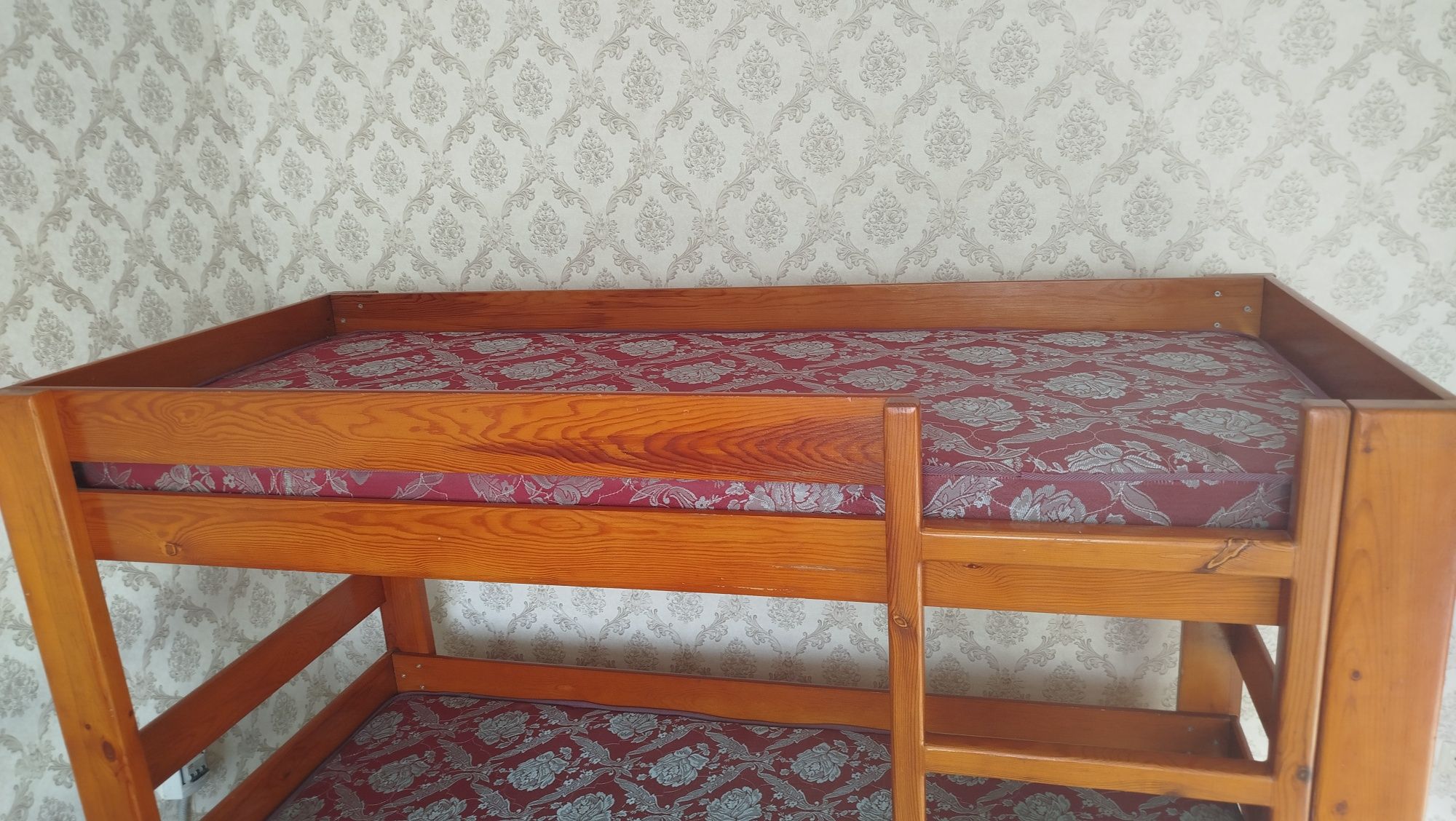 Продается двухъярусная кровать