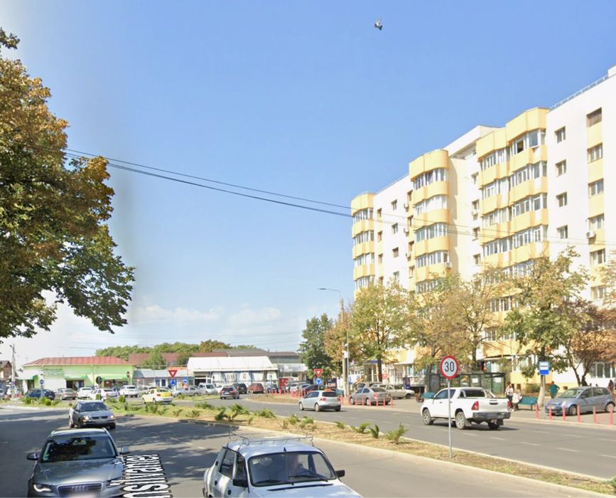 Apartament 2 camere decomandat, etaj 2, central Unirii Nord zona TOP