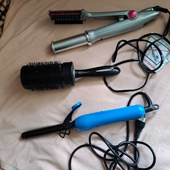 Утюжок,плойка ,в отличном состоянии,1500т.