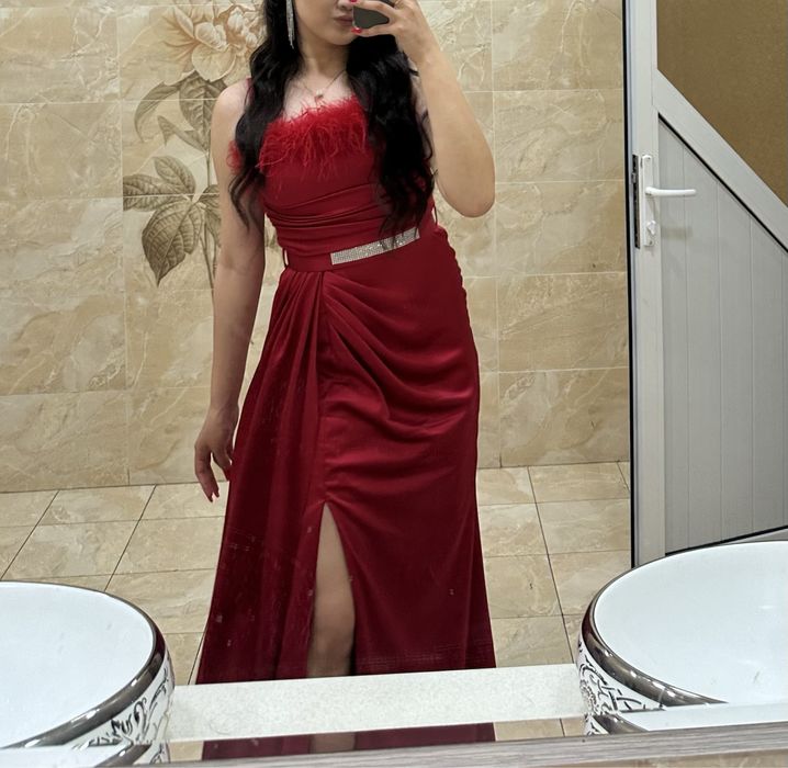 вечерный красное платье