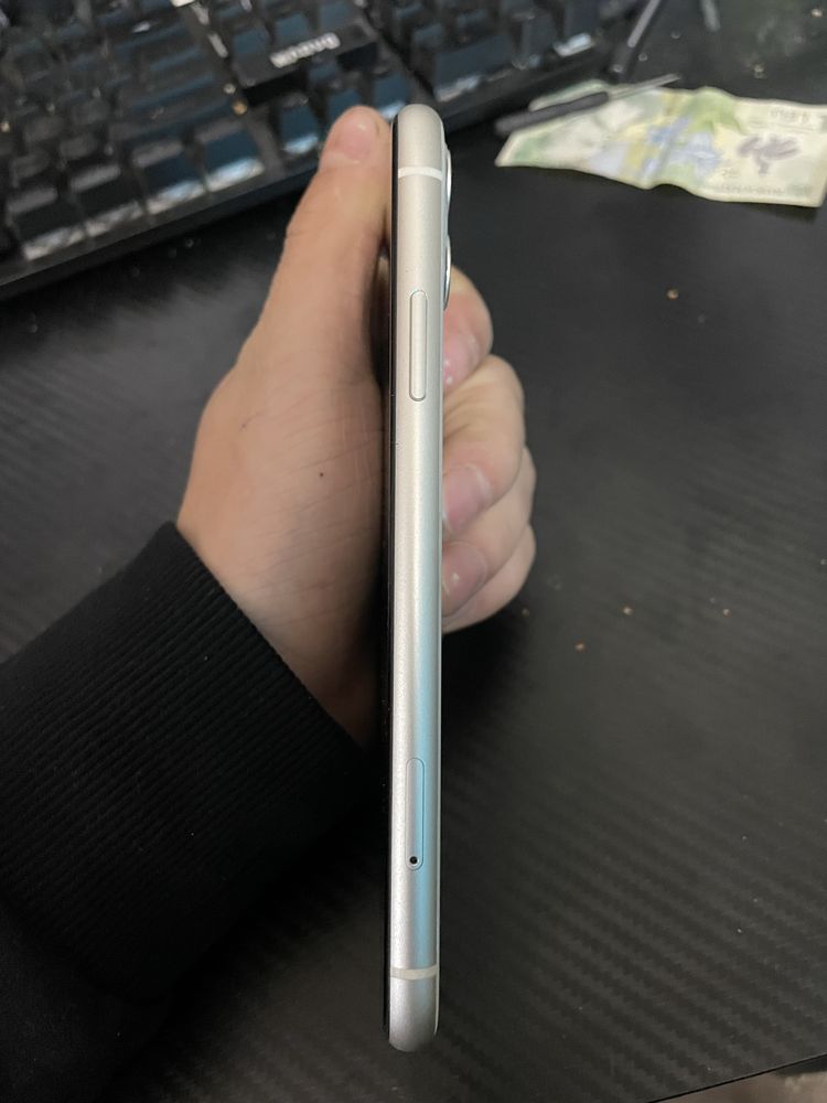 Iphone 11 pentru piese CITITI ANUNTUL CU ATENTIE