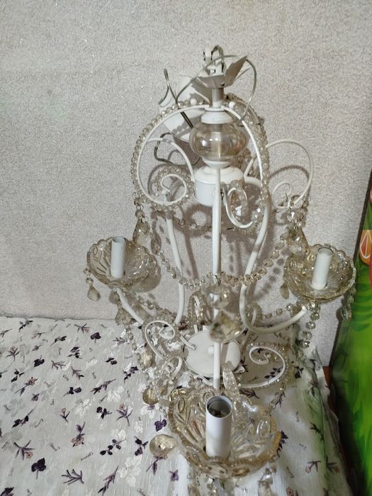 Продам люстру рабочую