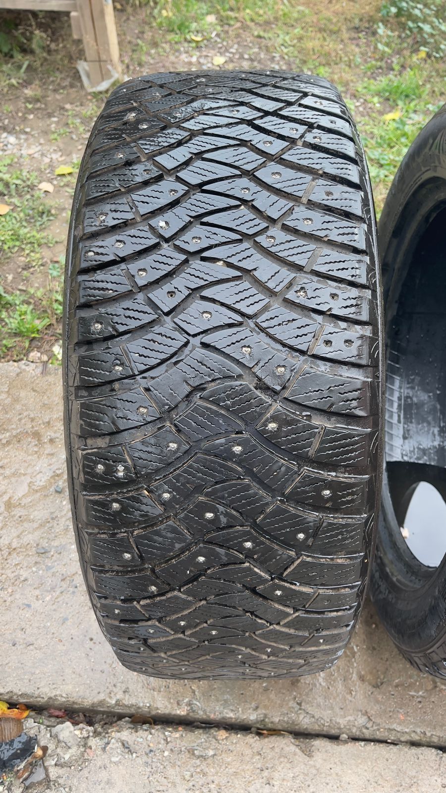 Зимние шины 285/50R20