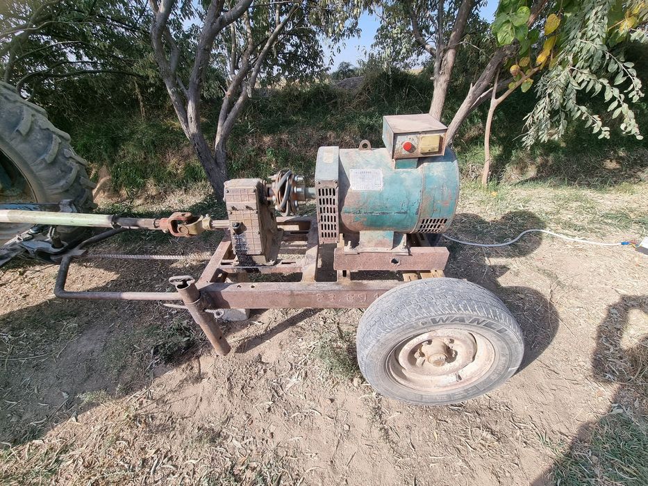 T28 traktor va sak divijok 30kv 380v 220v tok chiqaradi xolati a‘lo