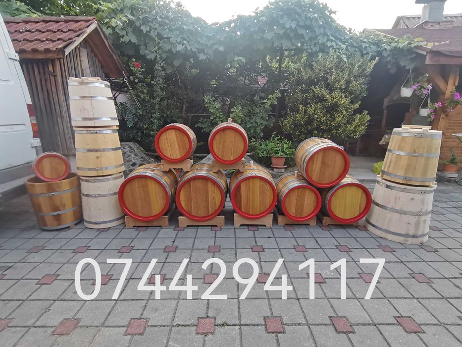 Butoaie din lemn stejar, salcâm și dud pentru vin, coniac și rachiu