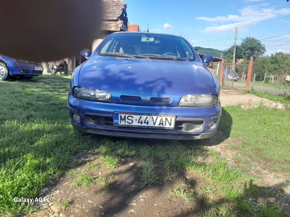 Mașină Fiat Brava, albastră
