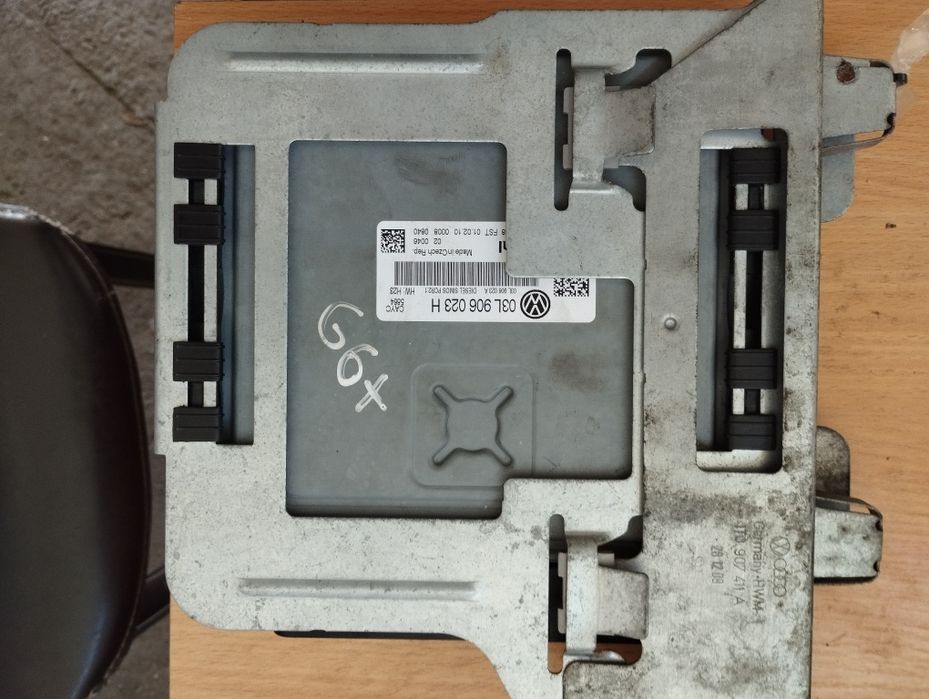 Calculator motor VW golf 6/golf6 plus 1.6 Tdi/ cutie automată DSG