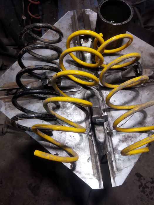 Пружины передние Рено дастер