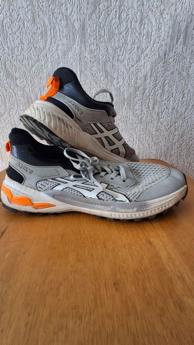 Продам подростковую мальчиковую обувь: кроссовки, туфли, зимние ботинк