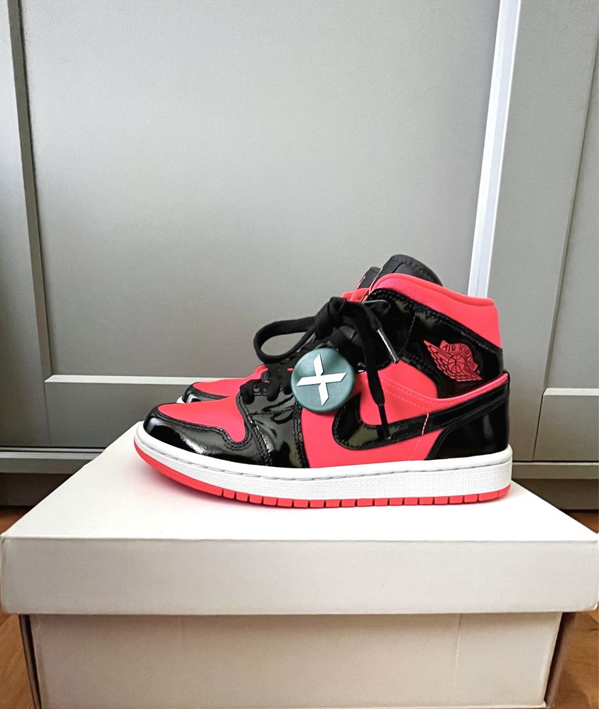 Air Jordan 1 Hot Punch Mid