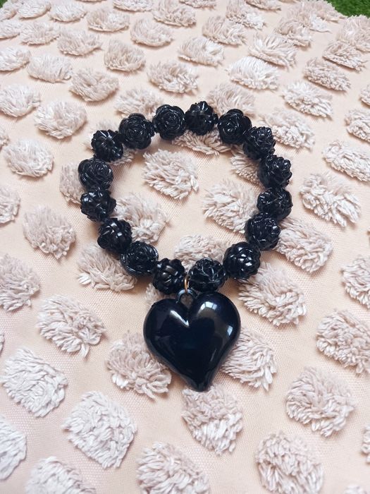 Стилни дамски гривни