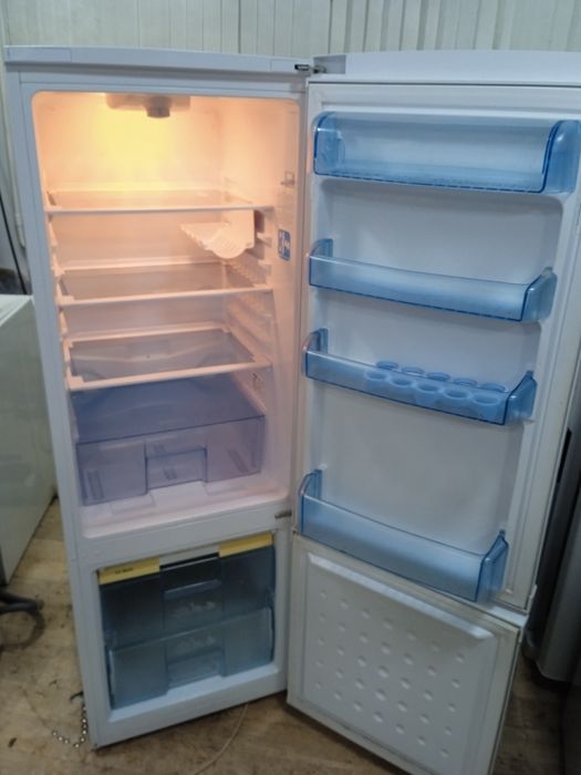 Холодильник BEKO