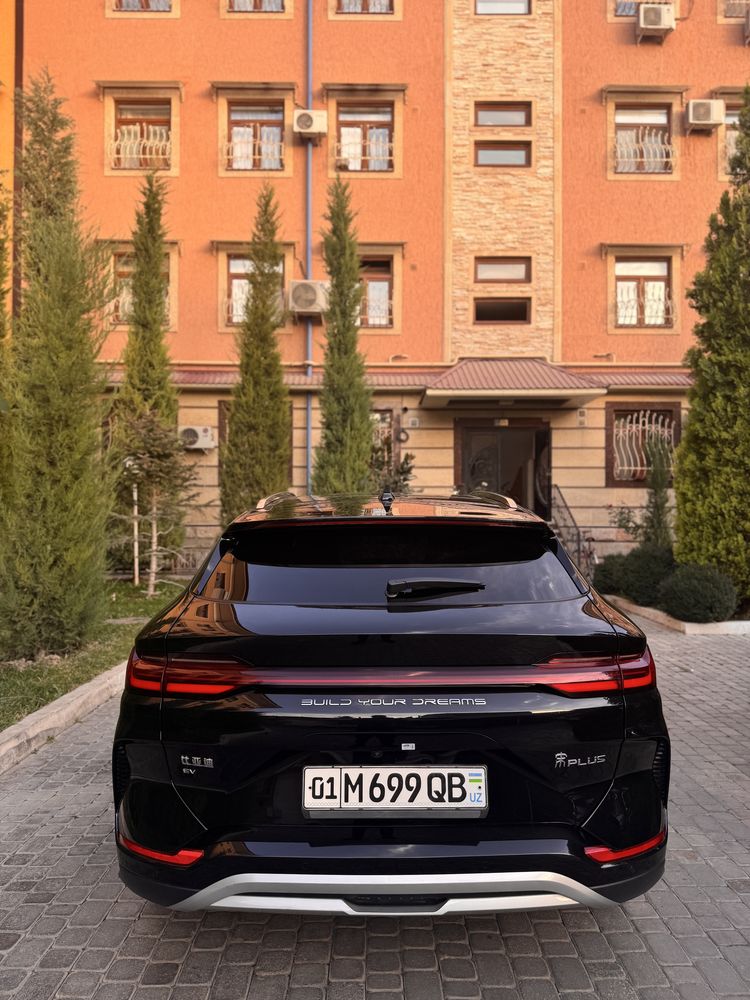 Сотилади: BYD Champion 2023