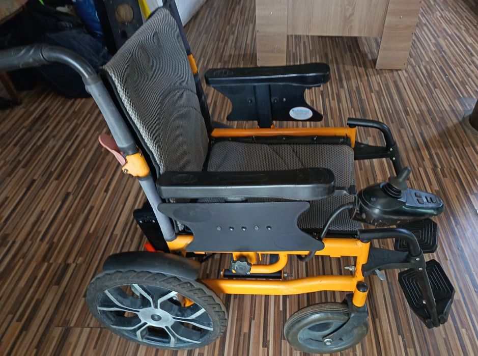 Scaune rulante comanda joystik