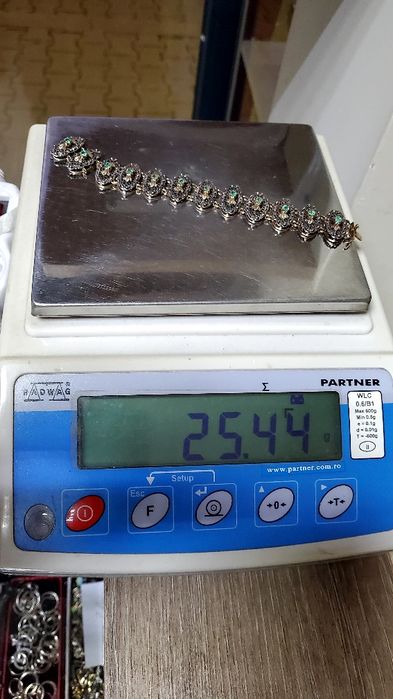 Brățară din aur de 14K cu argint și smaralde naturale – gramaj 25,44 g