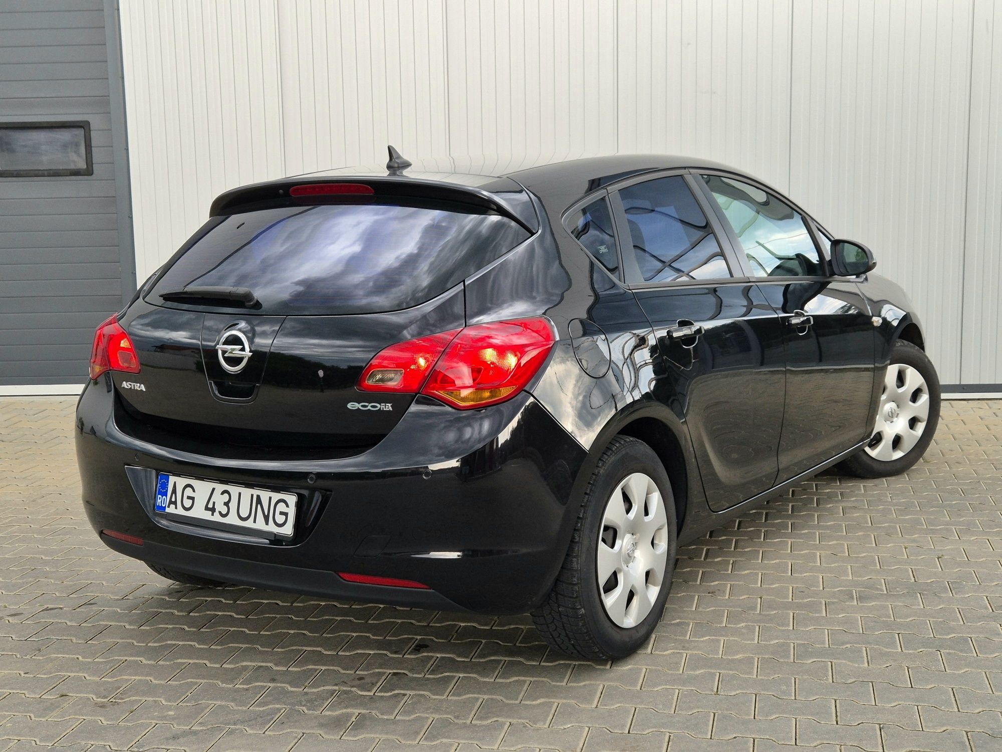 Opel Astra J / 1.3 Diesel