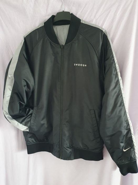 Geaca Nike cu doua fețe. Primavară-Toamnă
