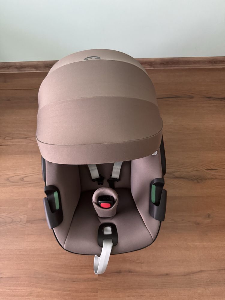Бебешко столче/кошница за кола Maxi Cosi Pebble 360° Truffle+Адаптори