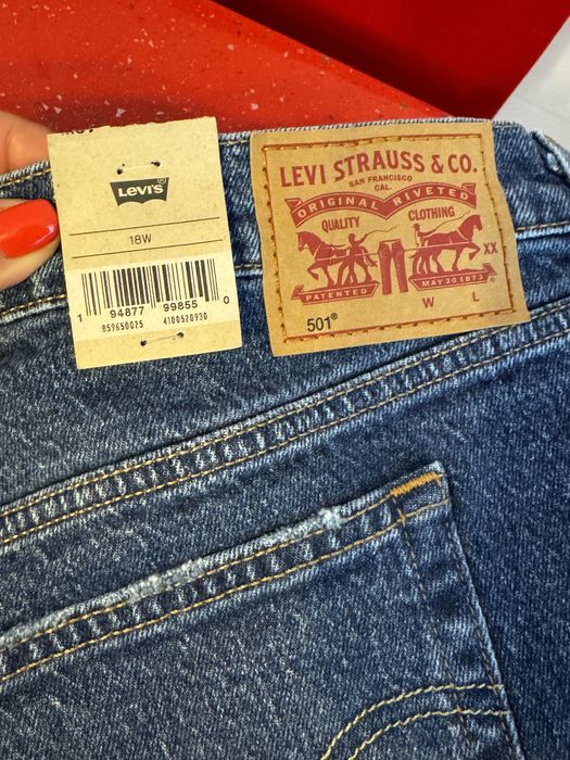 Blugi dama Levis marime XXL/ 18 corespund 46/48 NOI