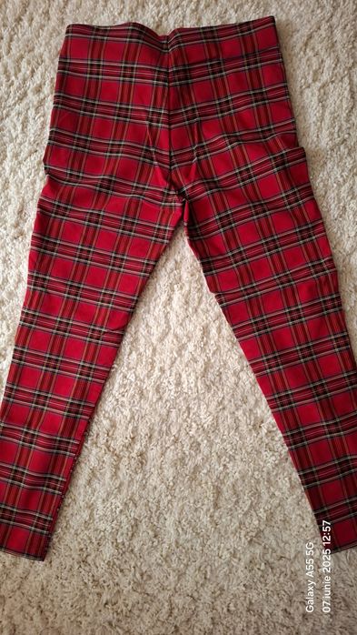 Pantaloni de dama