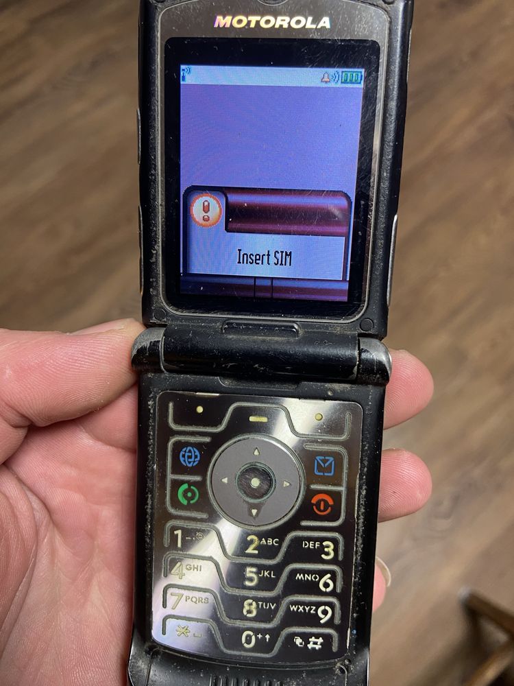 Motorola V3 в добро състояние