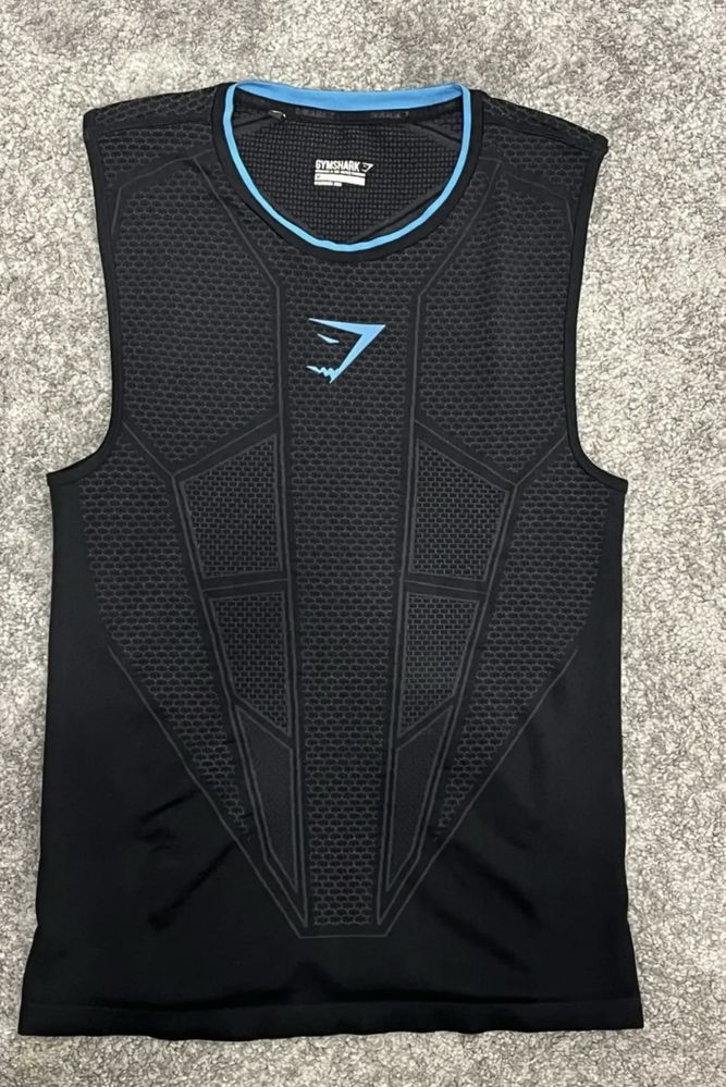 GYMSHARK - потник - M