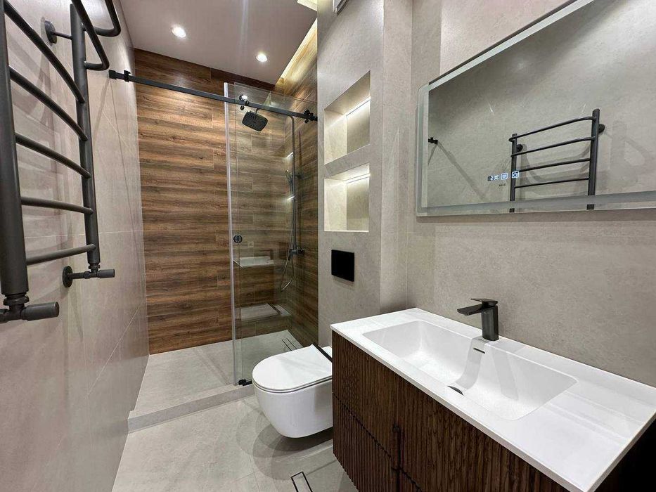 #426 Продаются два дома близнеца ,ориентир центр Луначарского