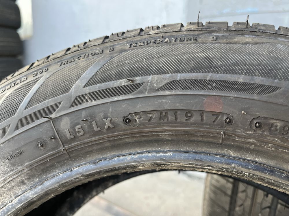 2 бр. летни гуми 185/65/15 Bridgestone DOT 1917 7,5 mm