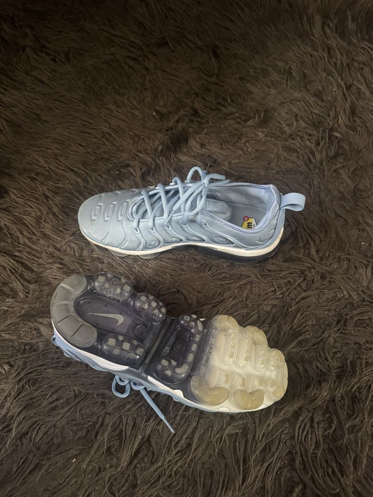 Nike Vapor Max.
