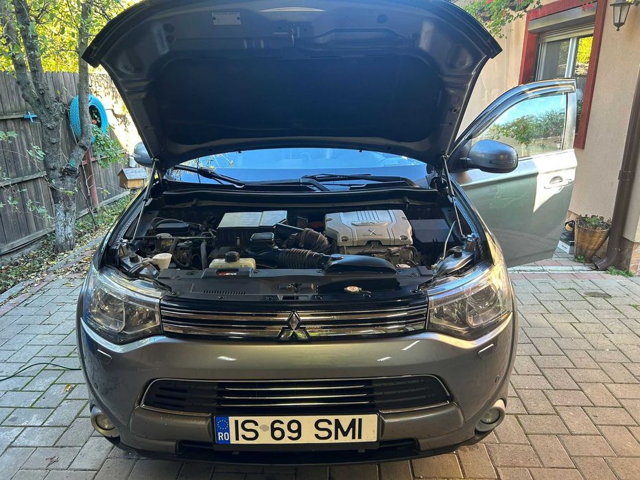 Mitsubishi Outlander PHEV