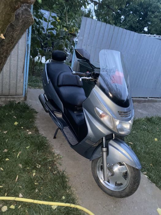 Suzuki Burgman 250