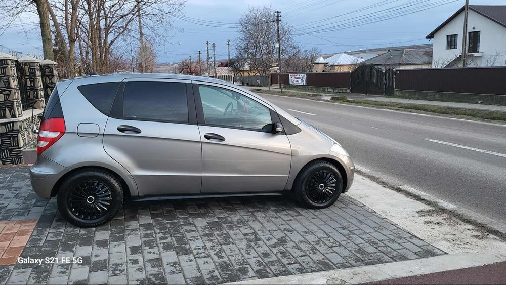 Mercedes a160 
An 2007 
Km 230.000 
Motor 2.0 5+1 trepte 
Diesel 
Masi