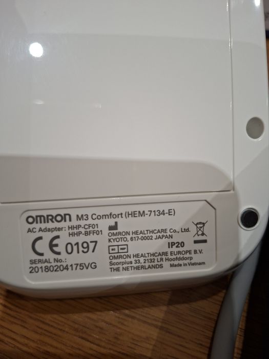 Апарат за кръвно Омрон М3
