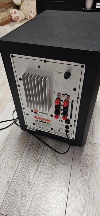 Subwoofer JBL 200/230