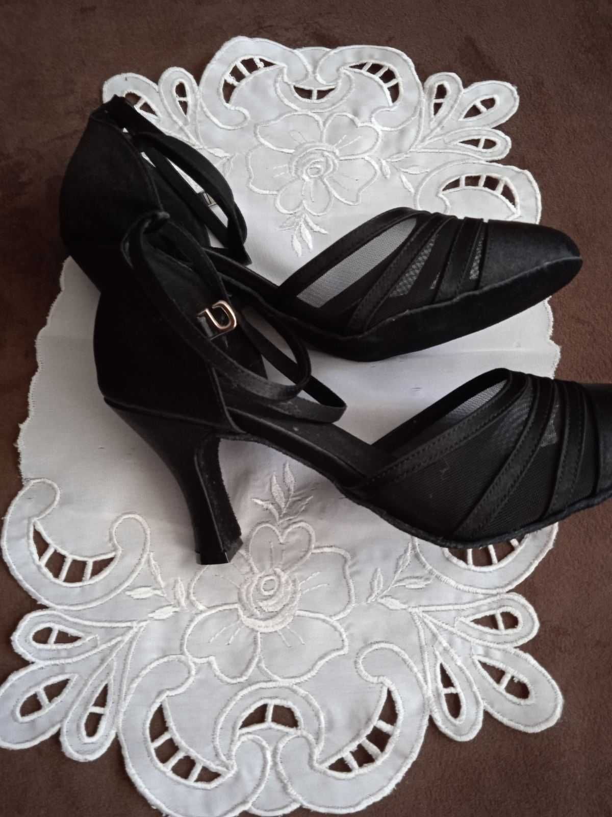 Обувки за латинотанци, черни и сребристи