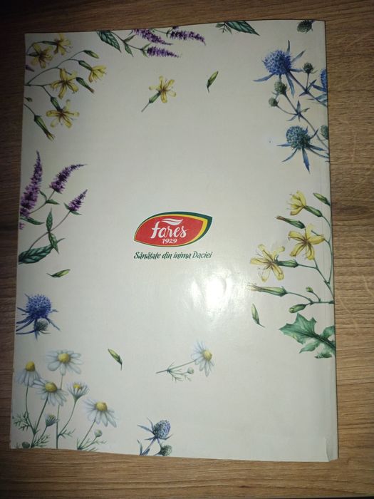 Carte despre plante și medicamente