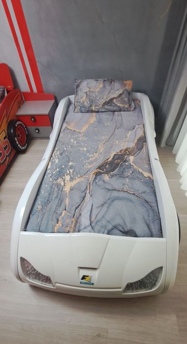 Vand pătuț copii masina curse