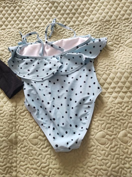 Купальники для гимнастически и плавания  на девочку 3-5 лет