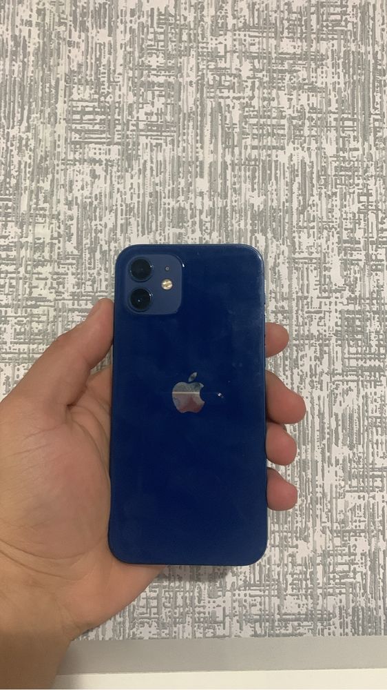 iPhone 12, 64 гб в идеальном состоянии