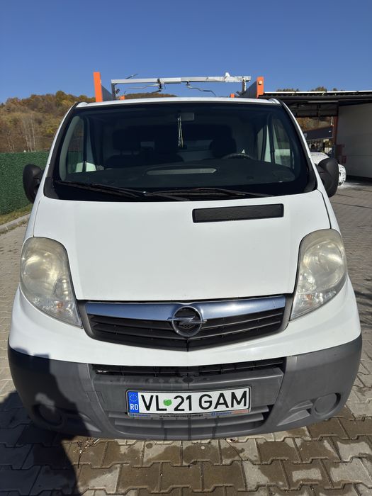Opel vivaro 2.0d