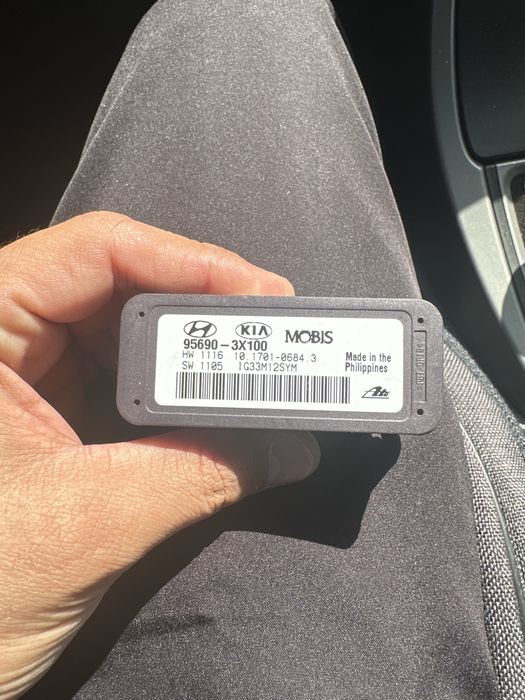 Датчик ускорение 95690-3X100 hyundai