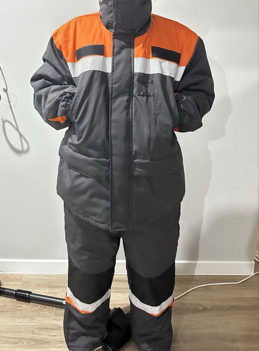 Продам спецодежду новая